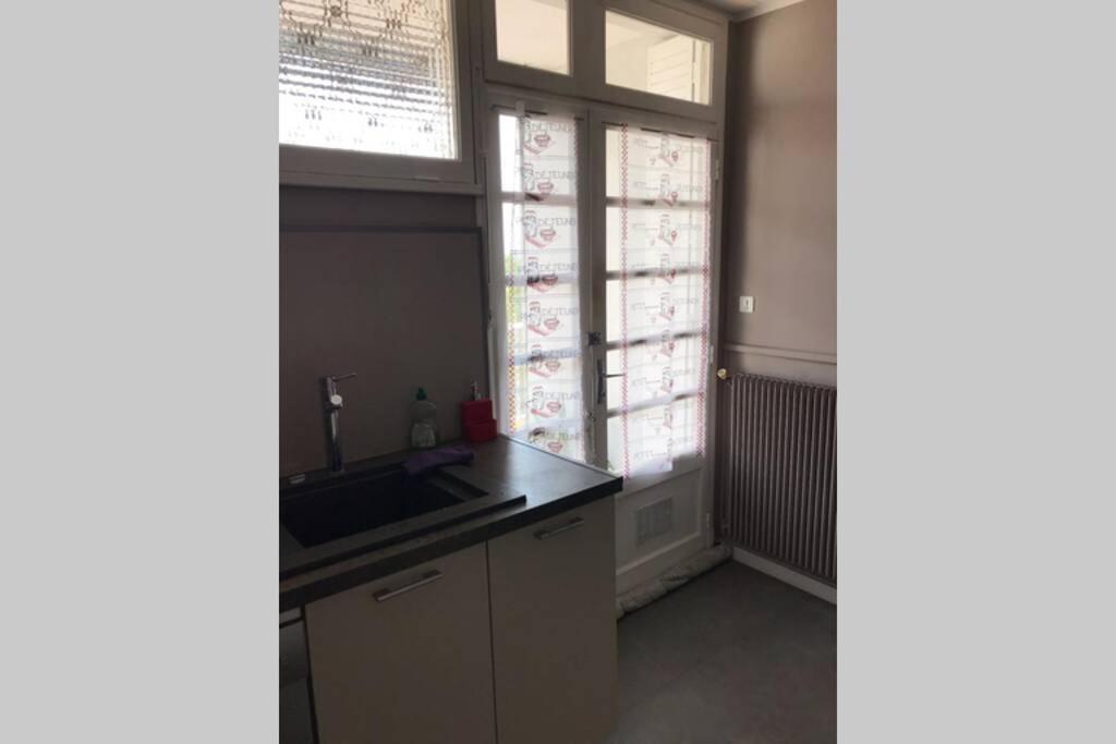בזייה Bel Appartement Avec Vue Et Parking Prive מראה חיצוני תמונה